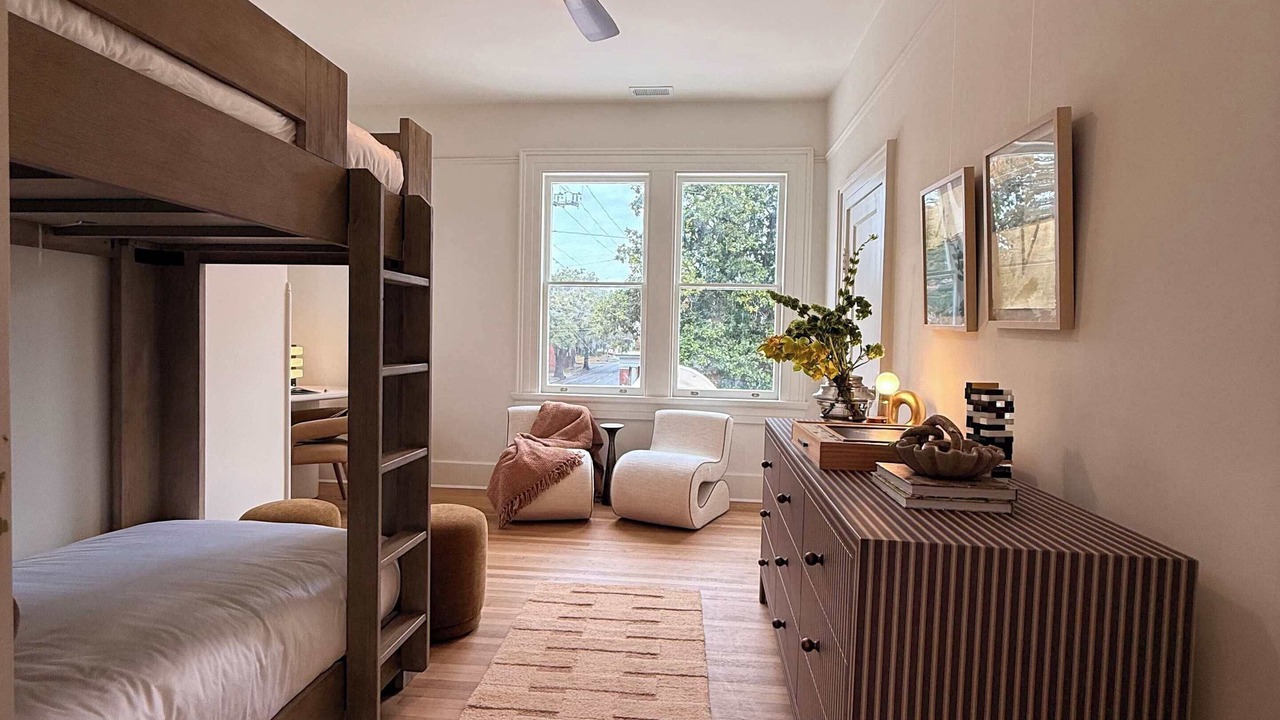 Photo of Bedroom in Thomas Square