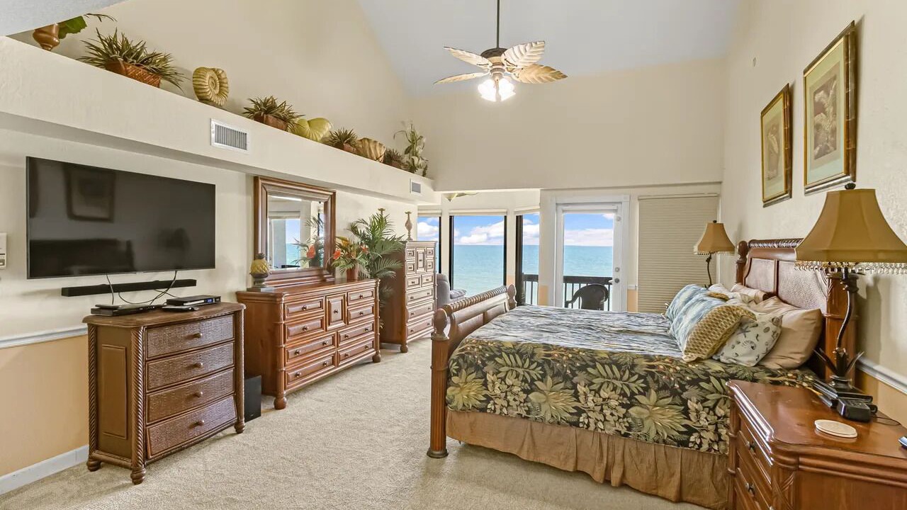 Photo of Bedroom in Melbourne Beach