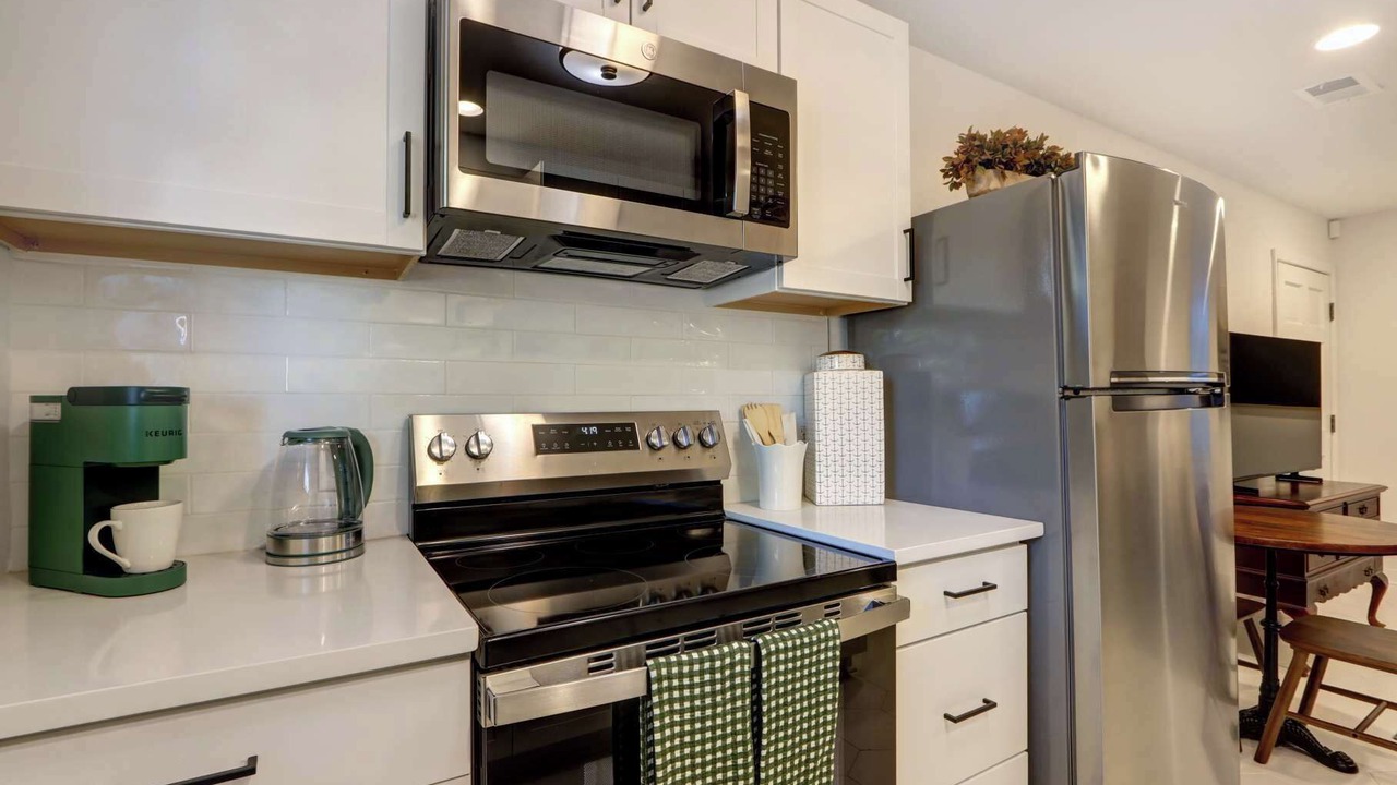 Photo of Kitchen in Thomas Square