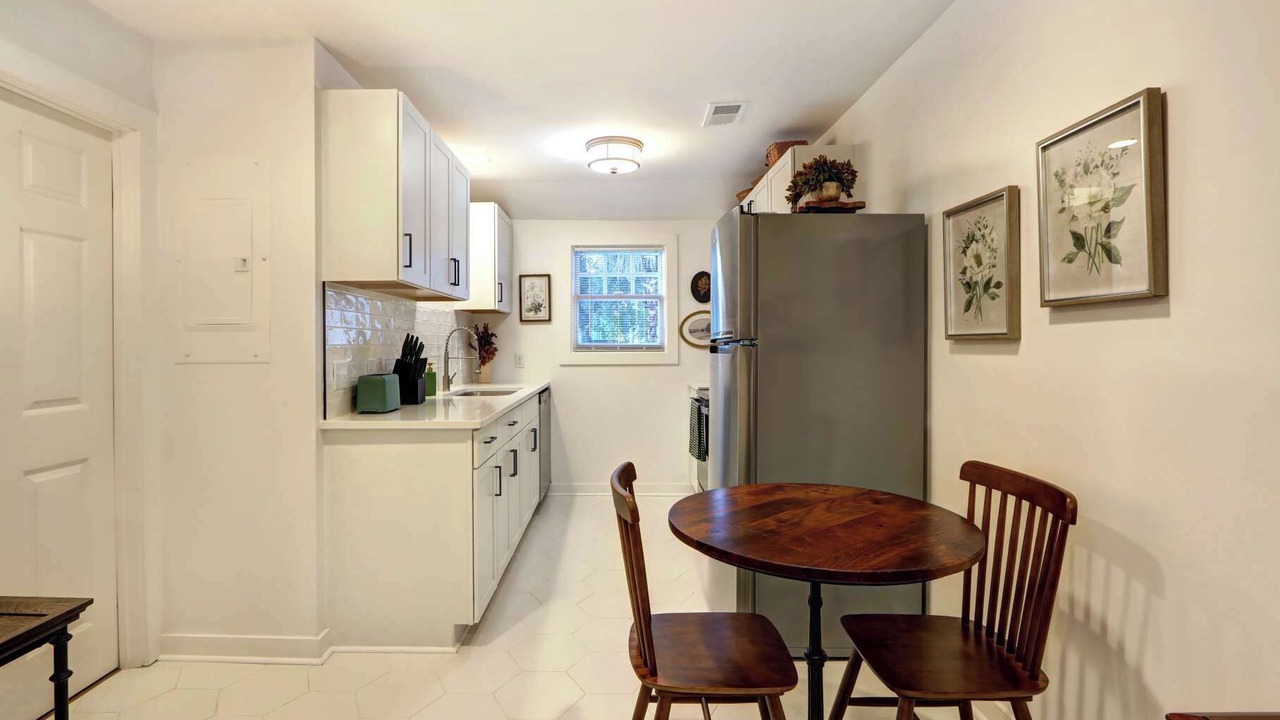 Photo of Kitchen in Thomas Square