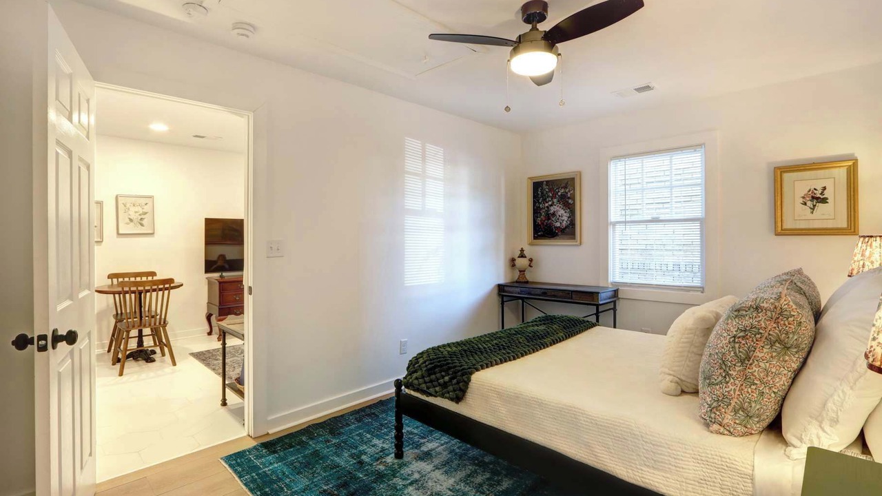 Photo of Bedroom in Thomas Square