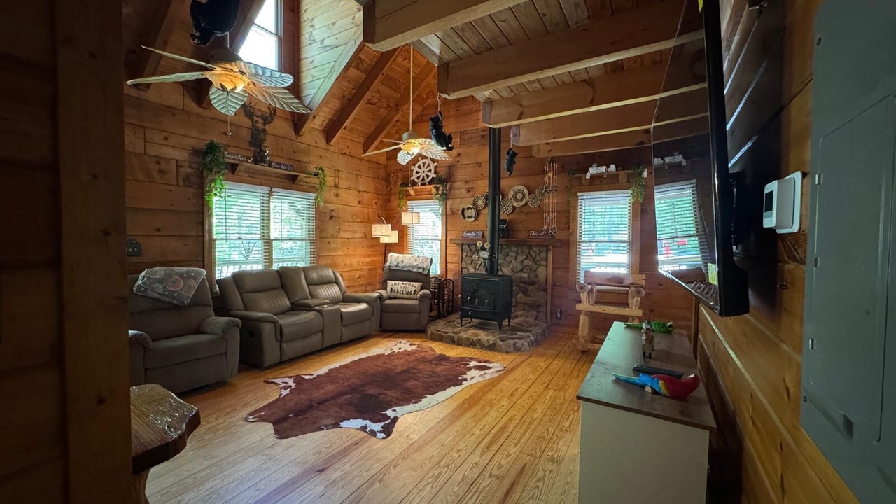 Photo of Livingroom in Monroe