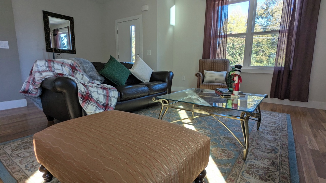 Photo of Livingroom in Southwest Raleigh