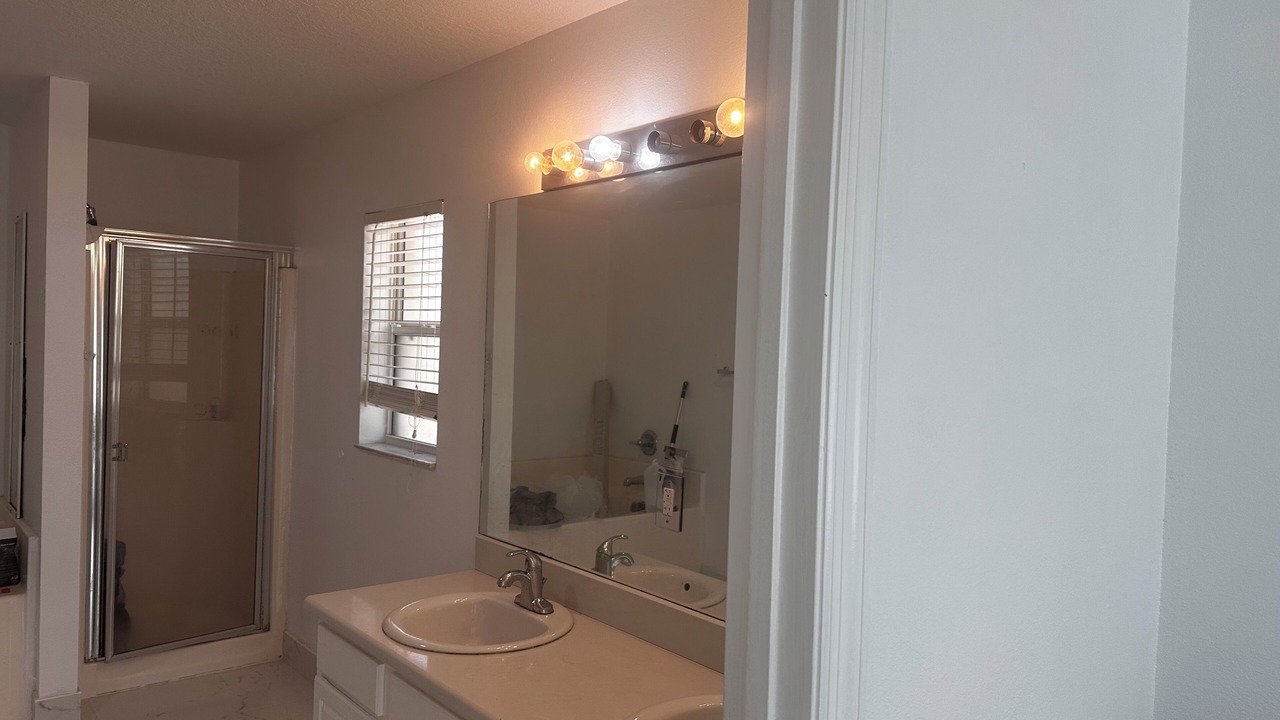 Photo of Bathroom in Port Saint Lucie