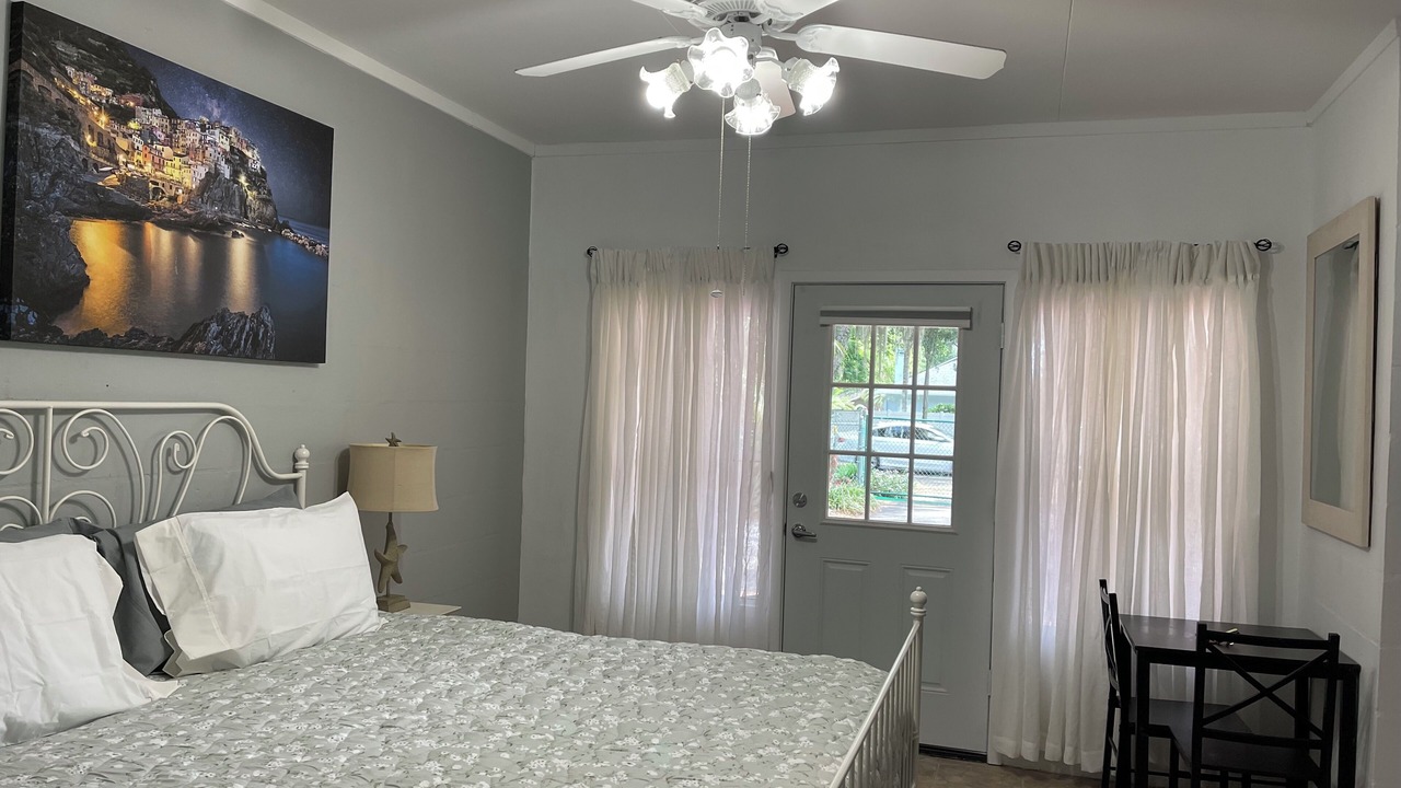 Photo of Bedroom in Valrico