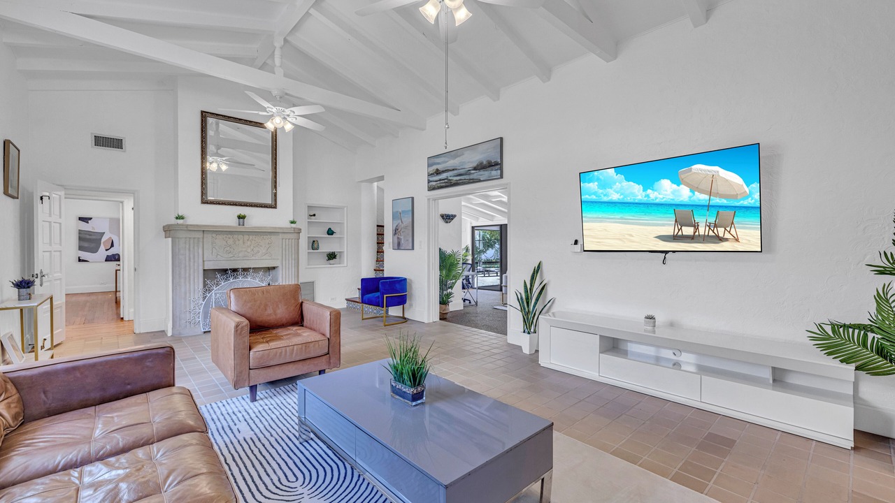 Photo of Livingroom in South Lake