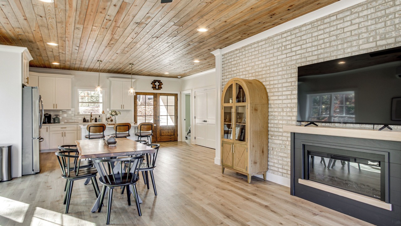 Photo of Kitchen in Lake Secession