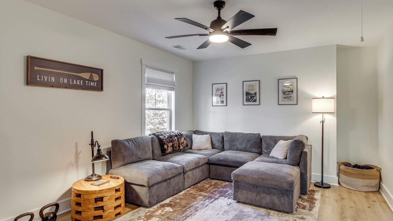 Photo of Bedroom in Lake Secession