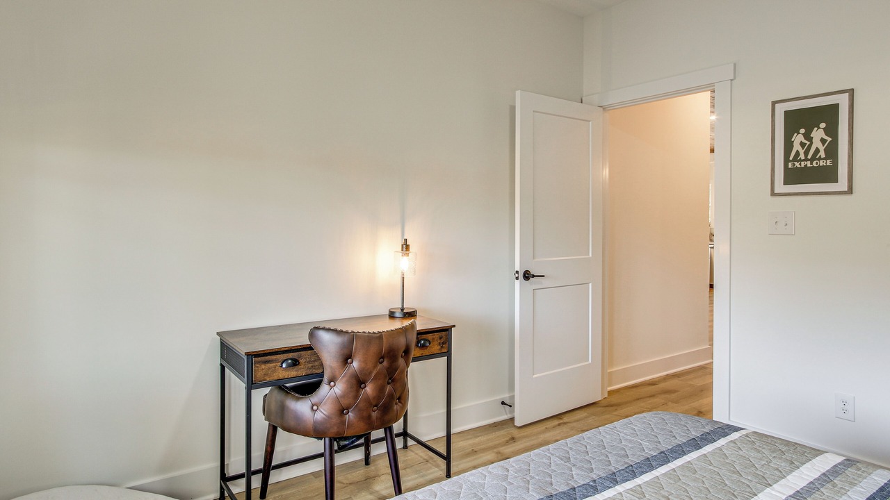 Photo of Bedroom in Lake Secession