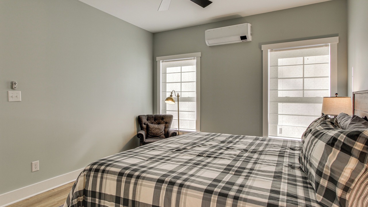 Photo of Bedroom in Lake Secession