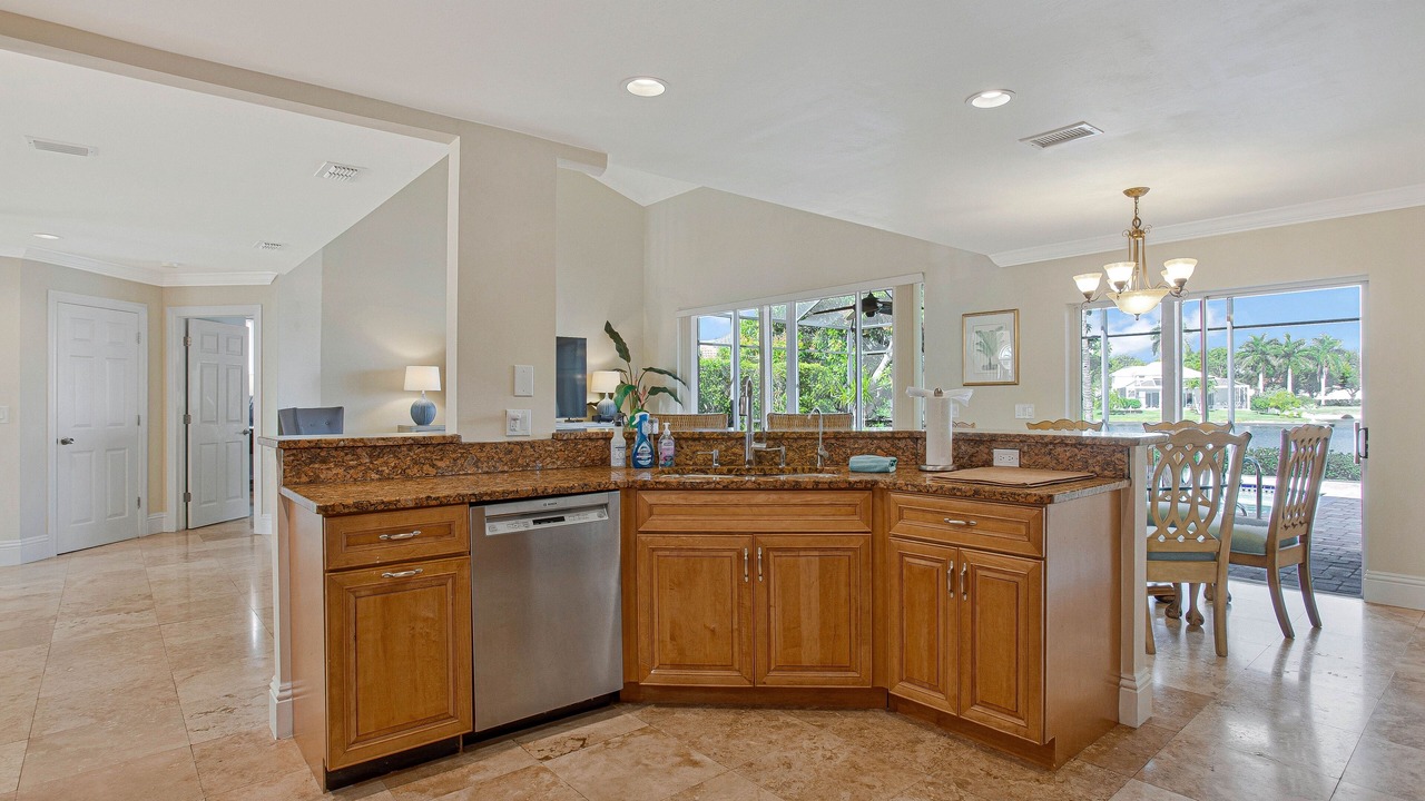 Photo of Kitchen in Crown Pointe