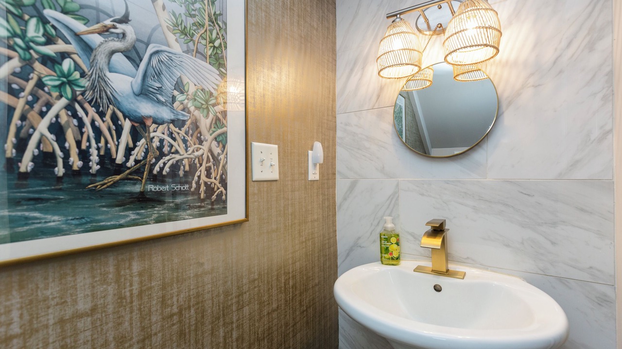 Photo of Bathroom in Whitemarsh Island