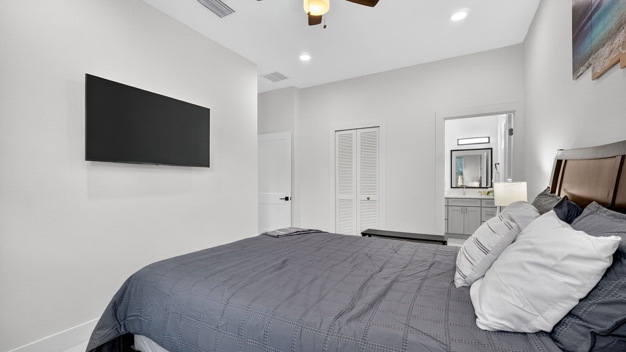 Photo of Bedroom in Thonotosassa