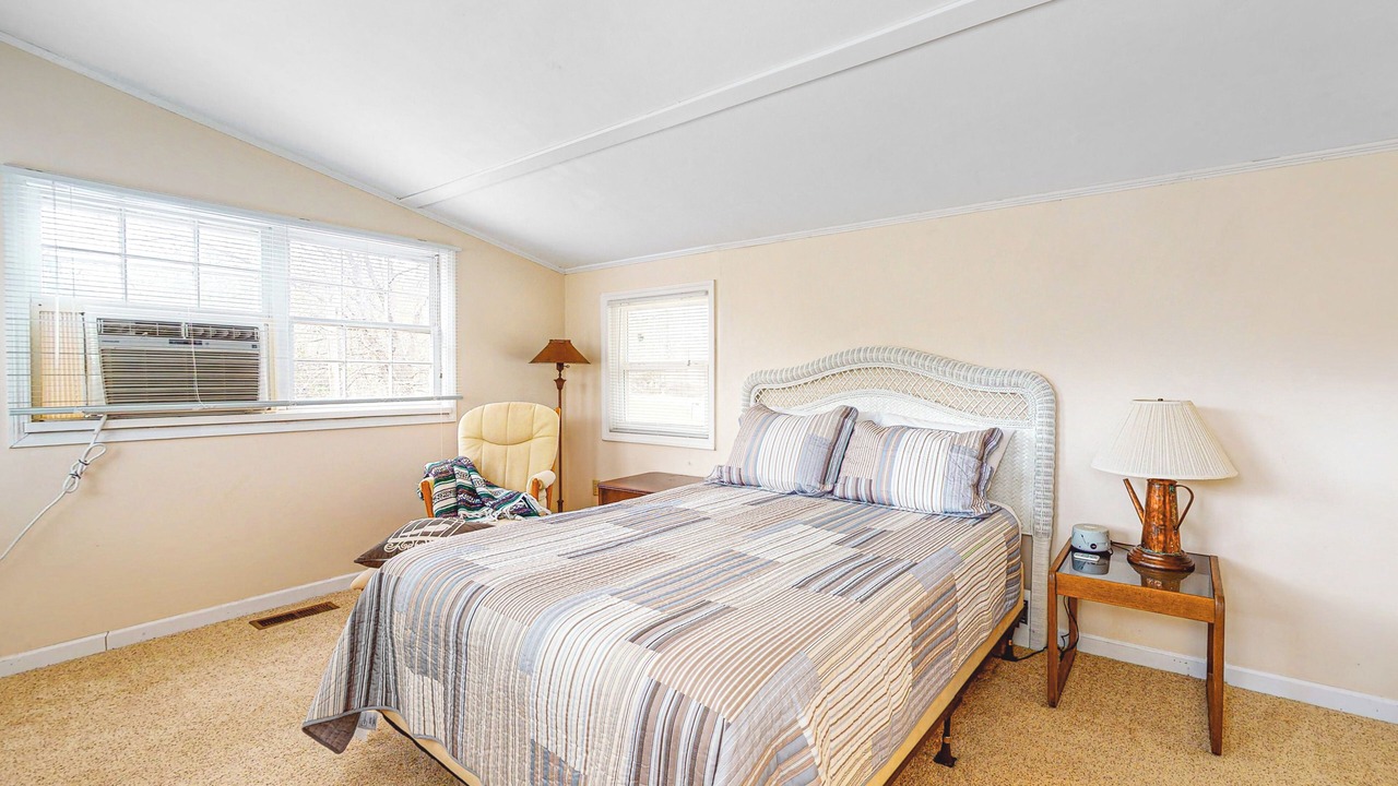 Photo of Bedroom in Leesville