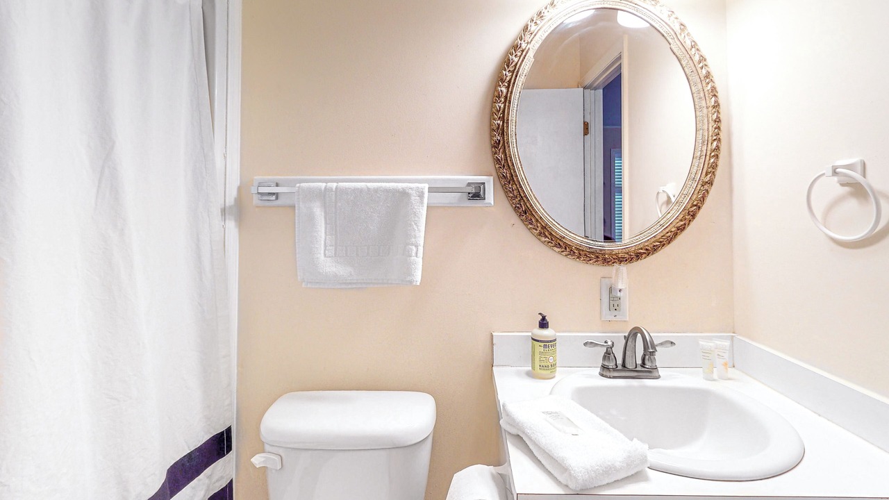 Photo of Bathroom in Leesville