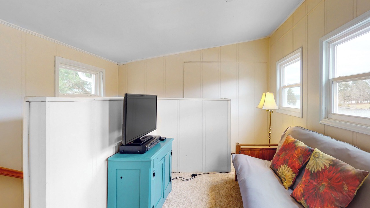 Photo of Livingroom in Leesville