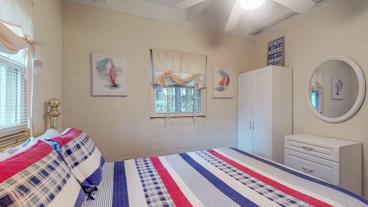 Photo of Bedroom in Leesville