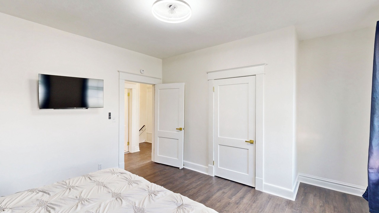 Photo of Bedroom in Midtown