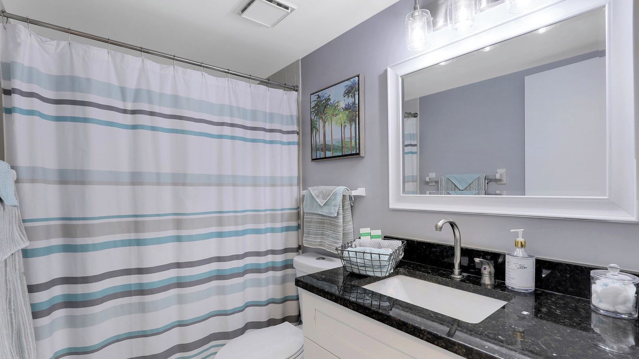 Photo of Bathroom in Lely Golf Estates