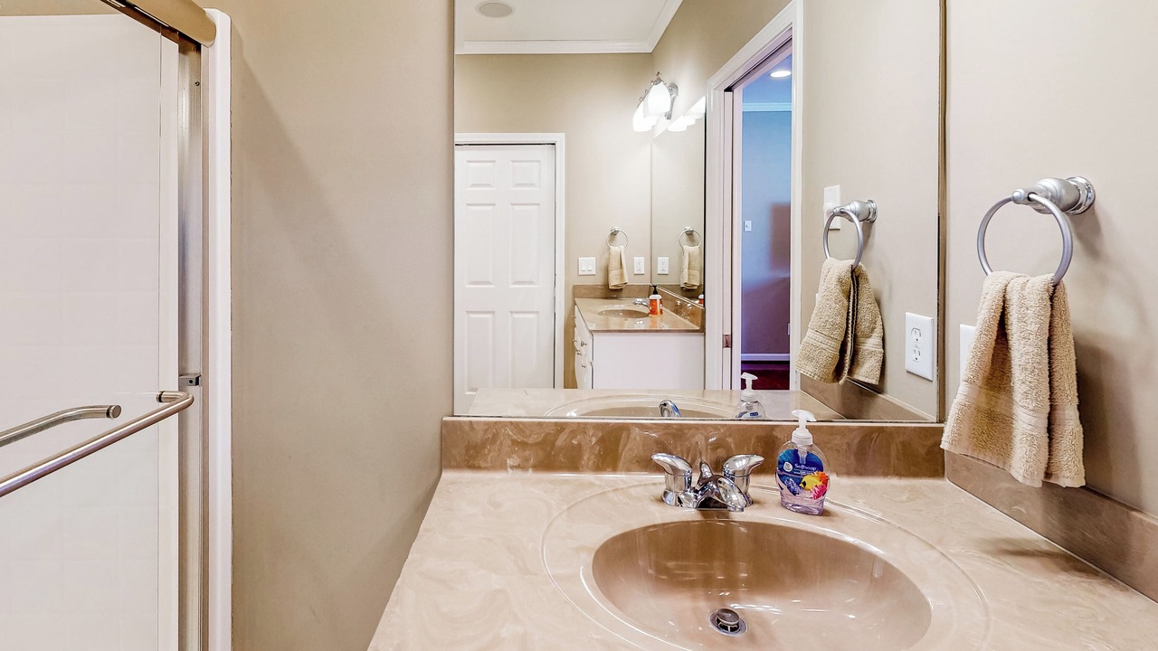 Photo of Bathroom in Seneca