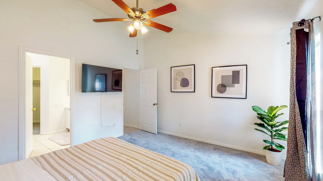 Photo of Bedroom in Casselberry