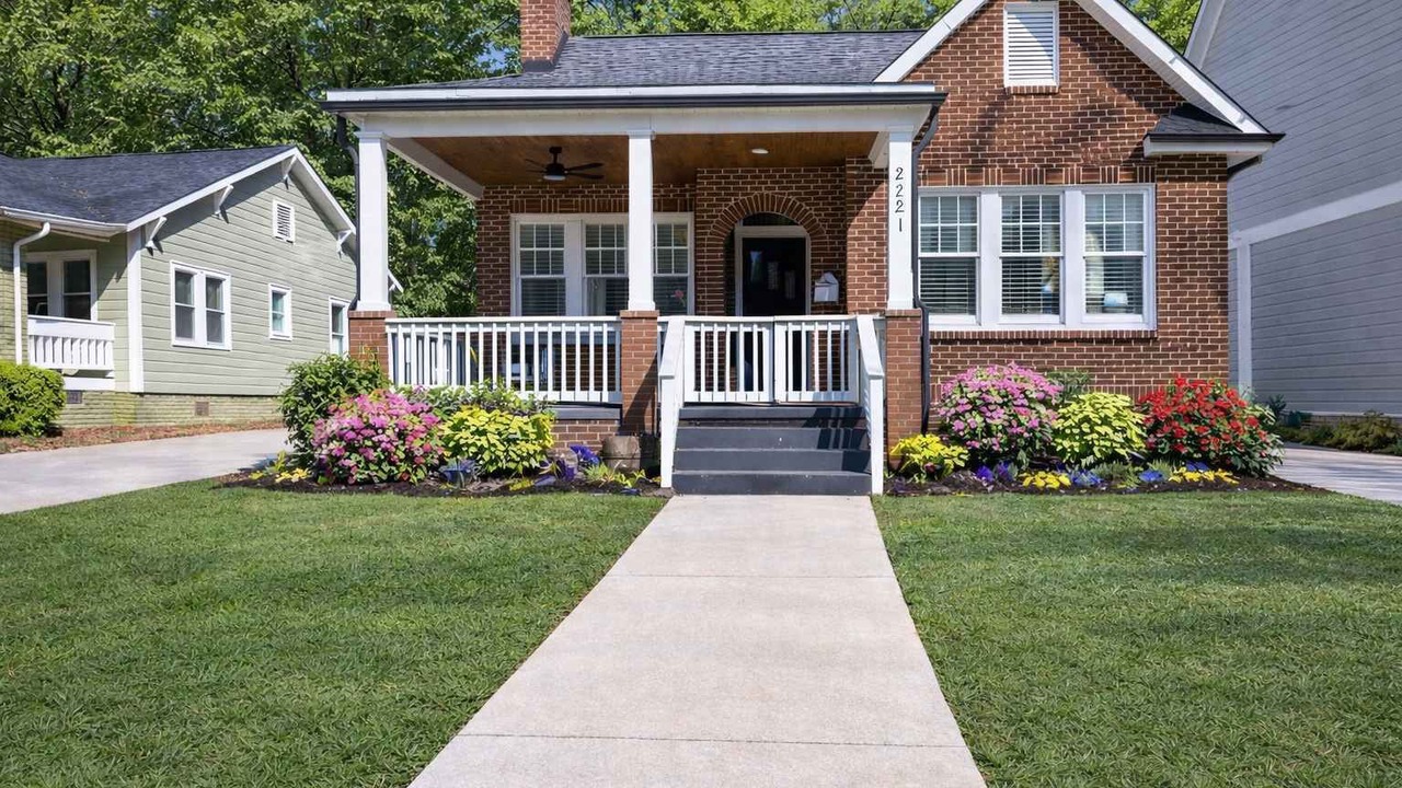 Photo of Outdoor in Commonwealth