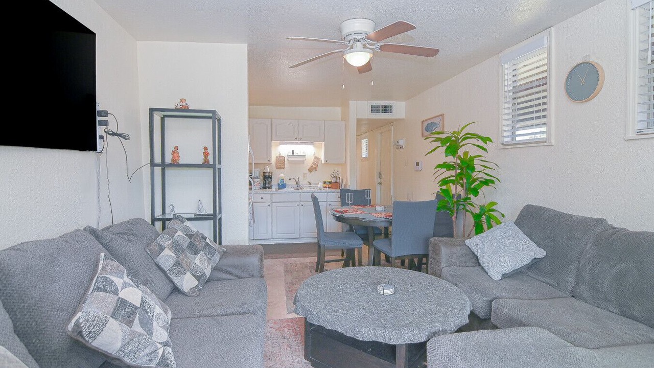 Photo of Livingroom in Crooked Lake Park