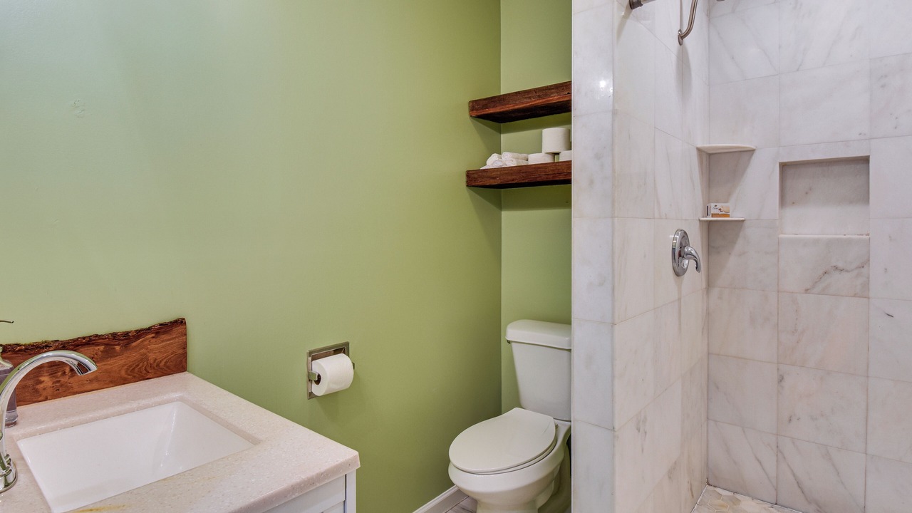 Photo of Bathroom in Oconee County