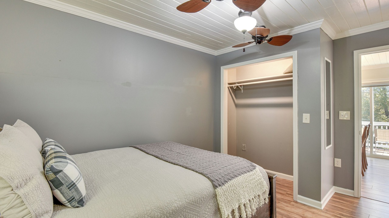 Photo of Bedroom in Oconee County