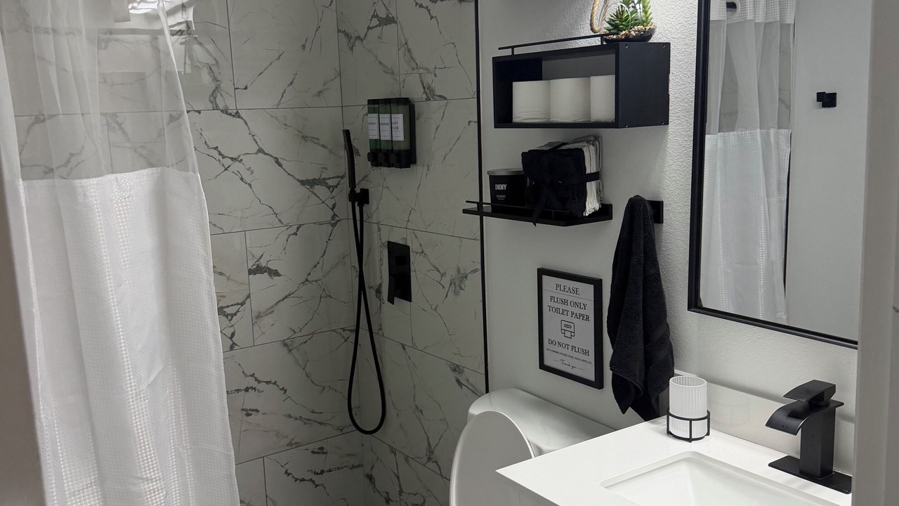 Photo of Bathroom in Meadow Woods