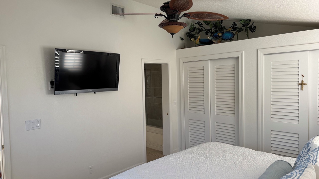Photo of Bedroom in Melbourne Beach