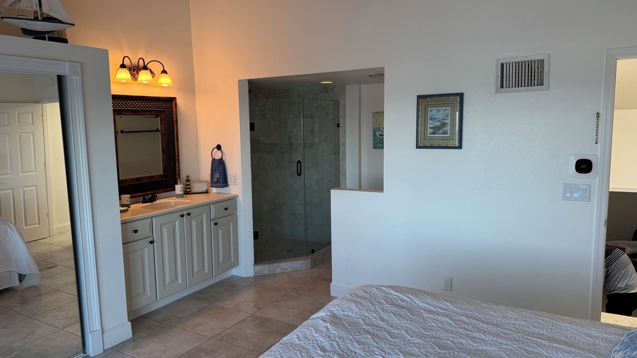 Photo of Bedroom in Melbourne Beach