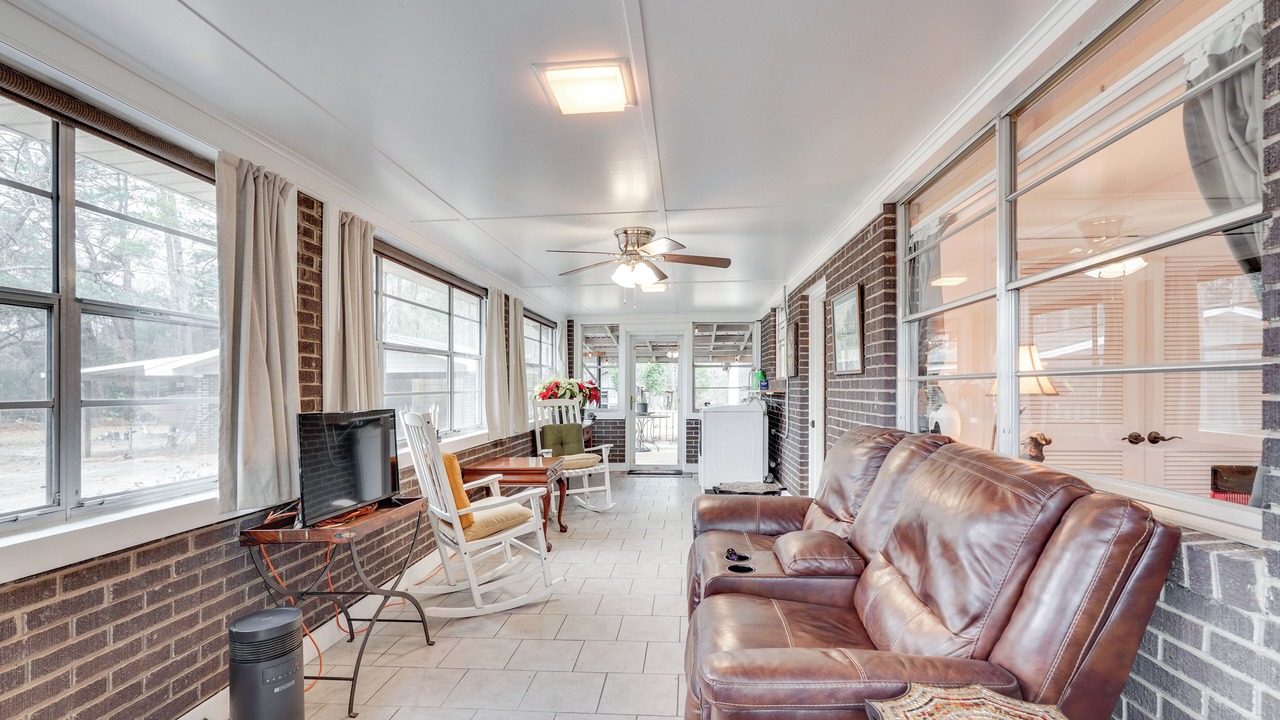 Photo of Livingroom in Greenwood