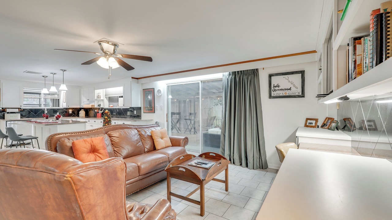 Photo of Livingroom in Greenwood