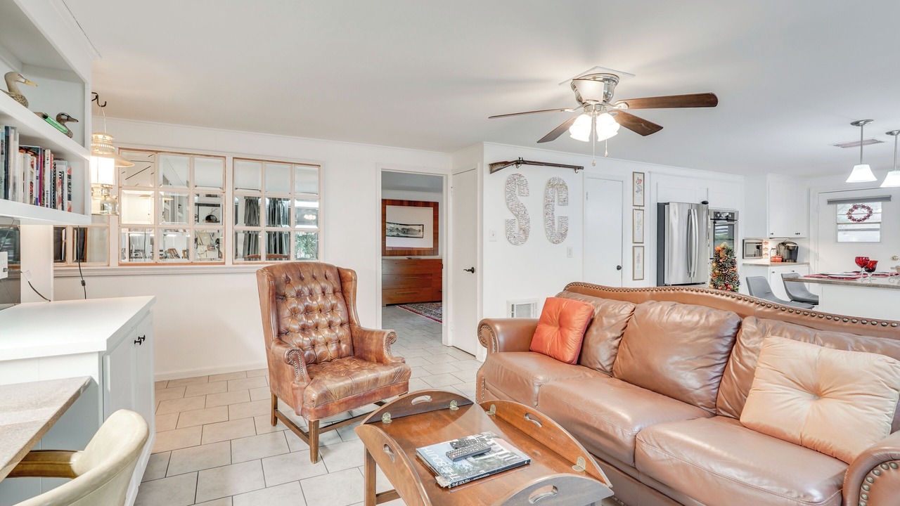 Photo of Livingroom in Greenwood