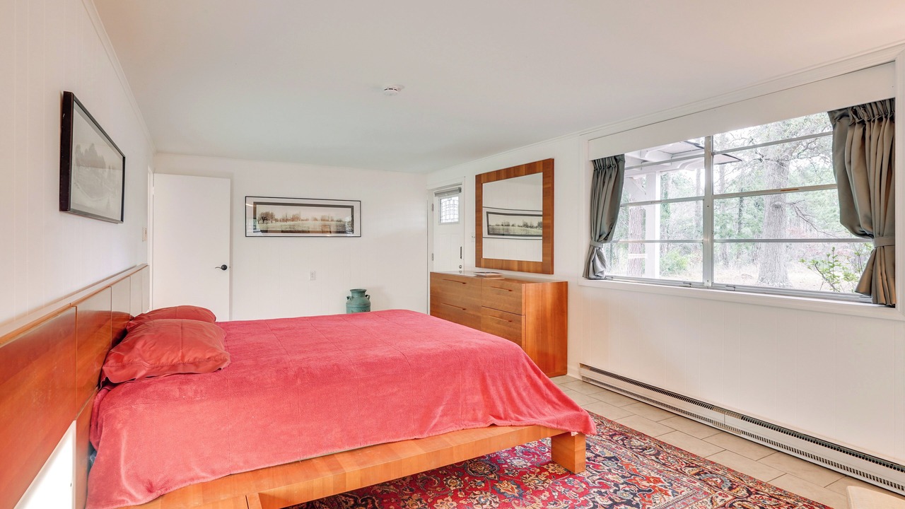 Photo of Bedroom in Greenwood