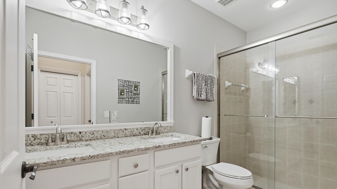 Photo of Bathroom in Naples