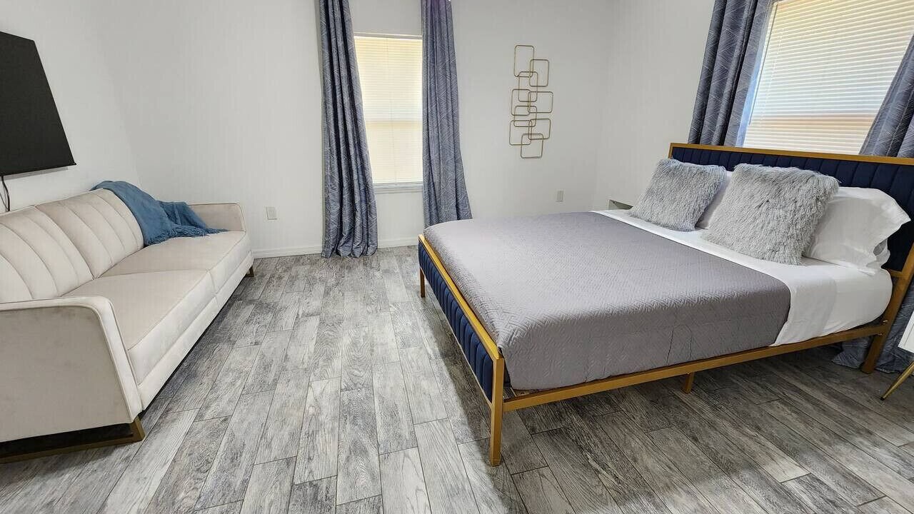Photo of Bedroom in Wadeview Park