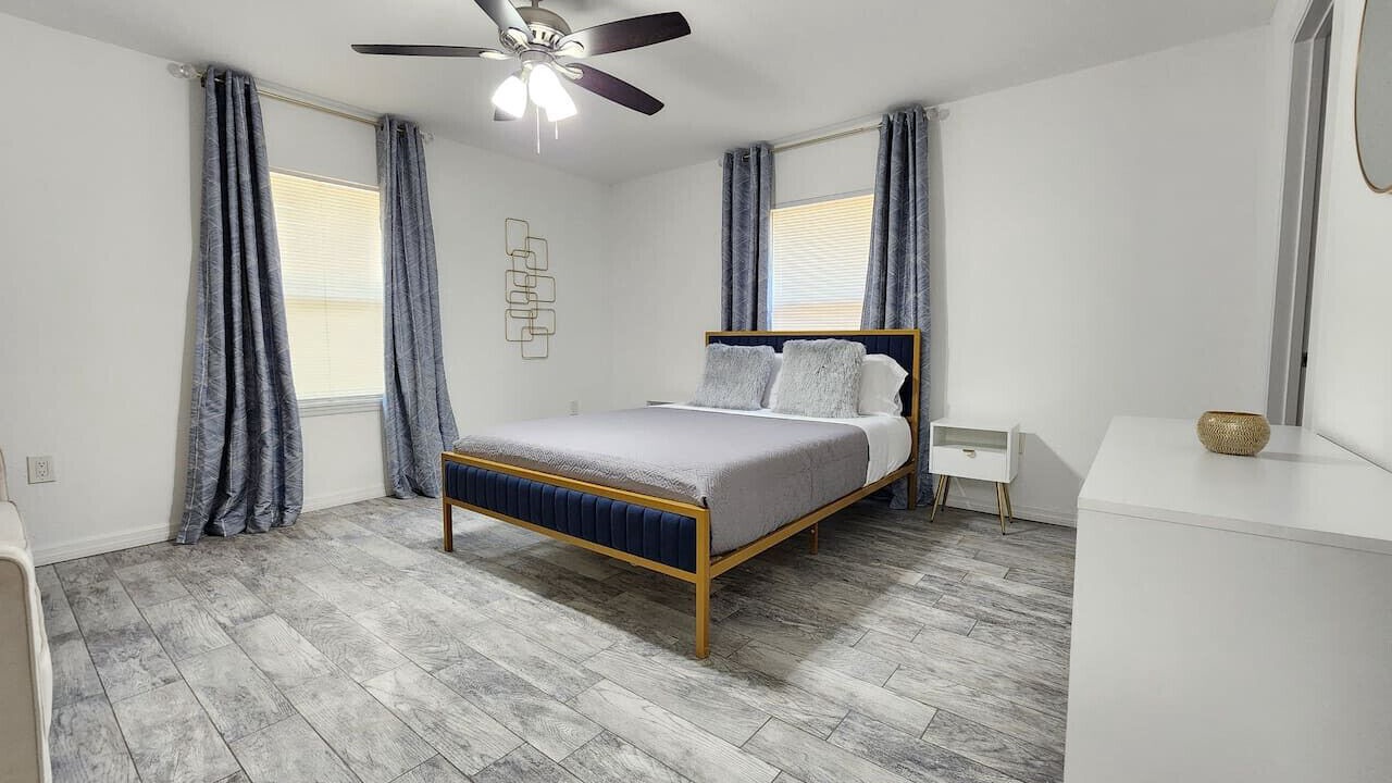 Photo of Bedroom in Wadeview Park