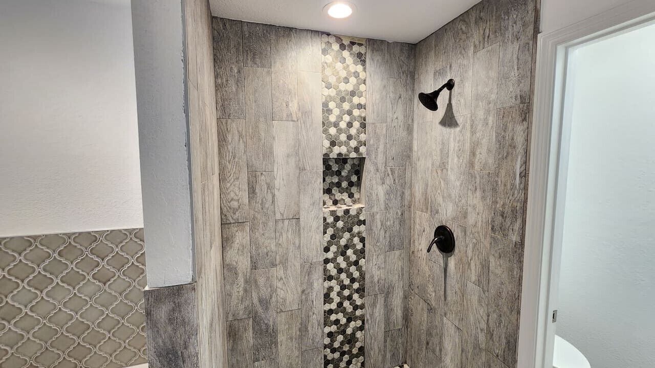 Photo of Bathroom in Wadeview Park