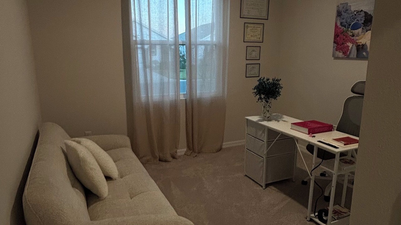 Photo of Livingroom in Knights Community Club