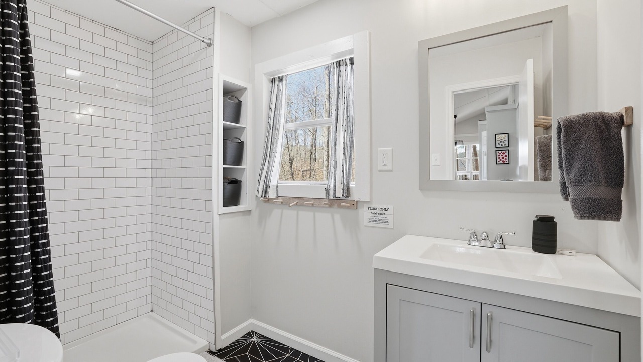 Photo of Bathroom in Martin