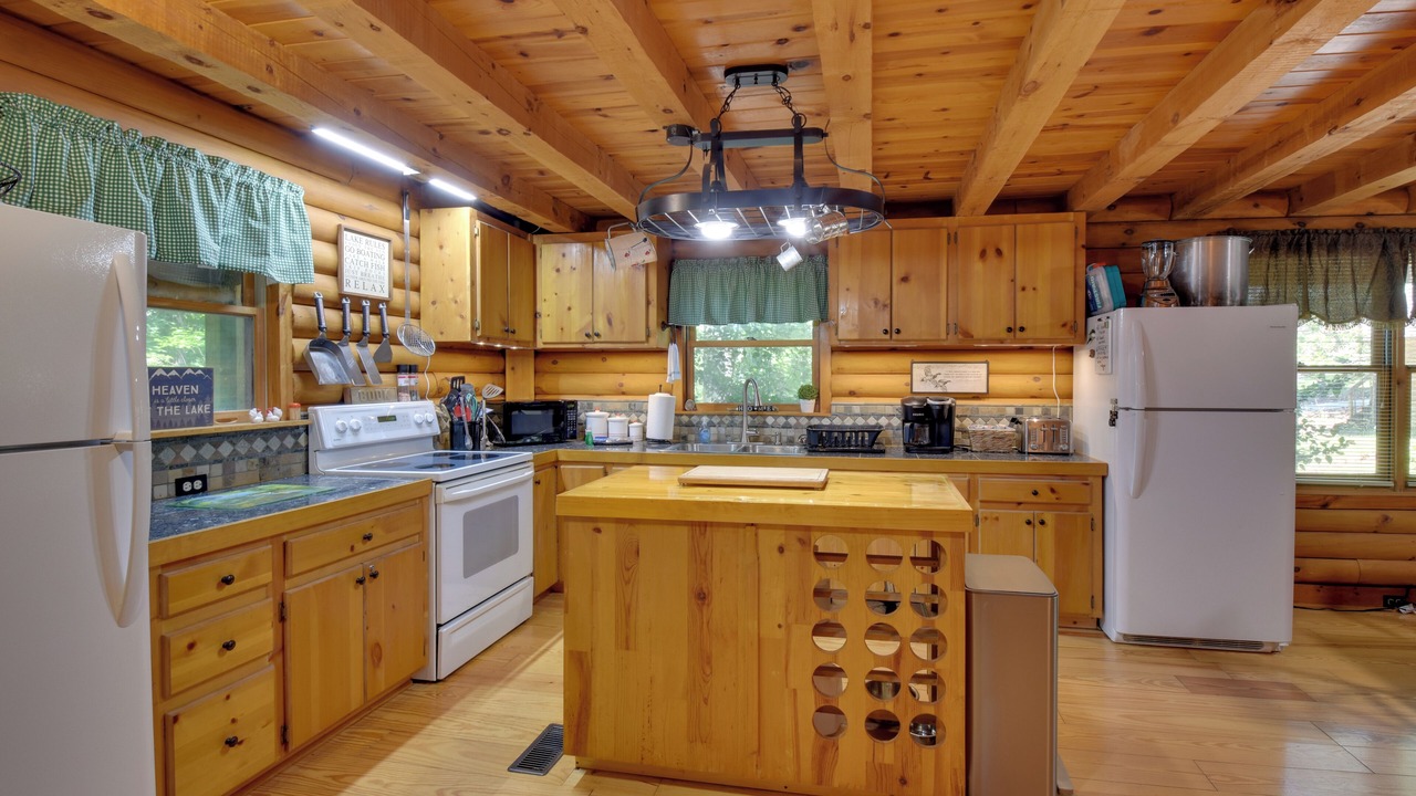 Photo of Kitchen in Townville