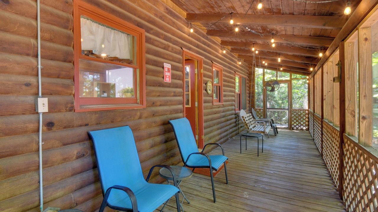 Photo of Patio Balcony in Townville