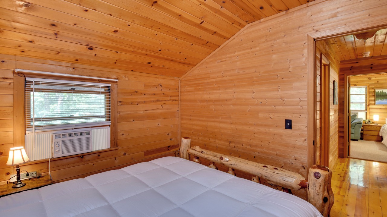 Photo of Bedroom in Townville