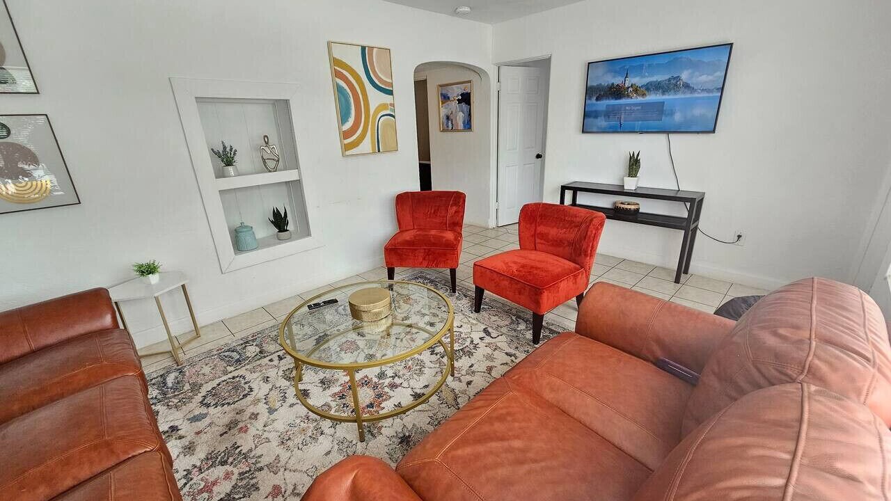 Photo of Livingroom in Northwest Orlando