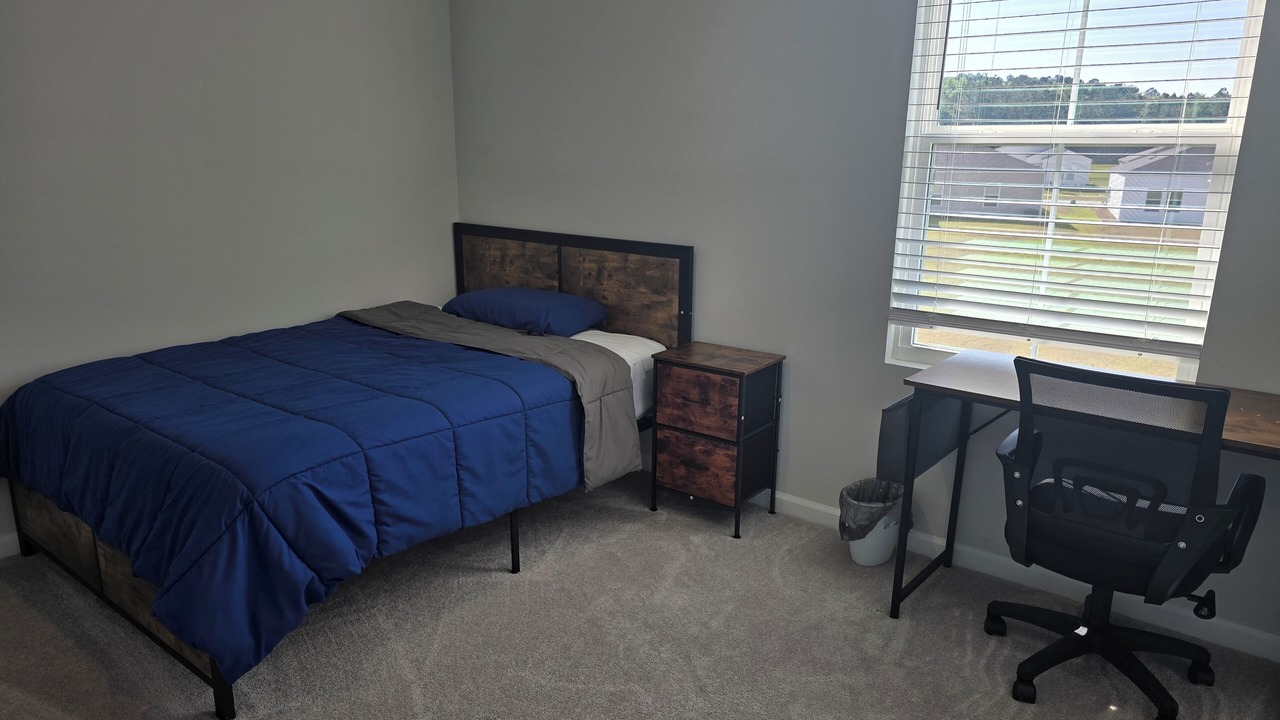 Photo of Bedroom in Bloomingdale