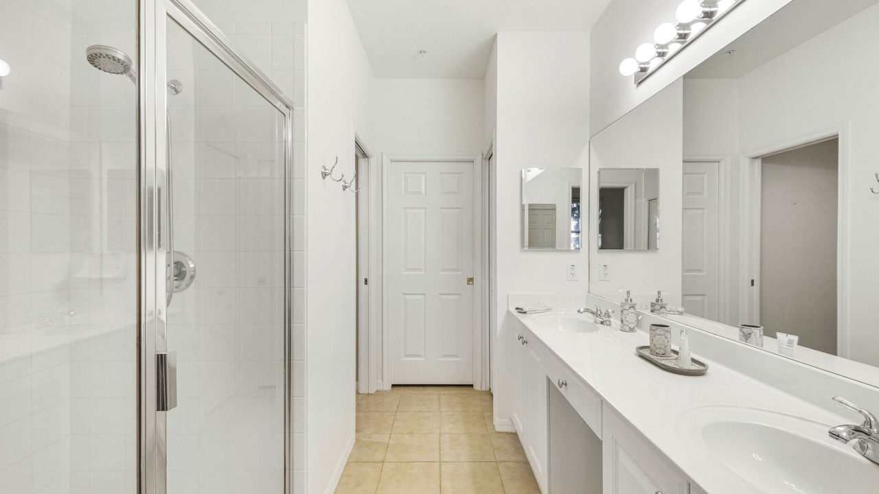 Photo of Bathroom in Naples