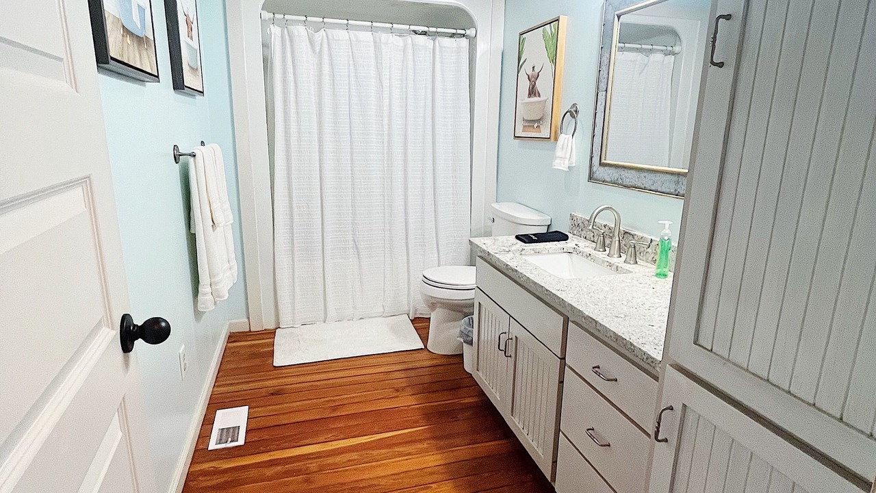 Photo of Bathroom in Hahira