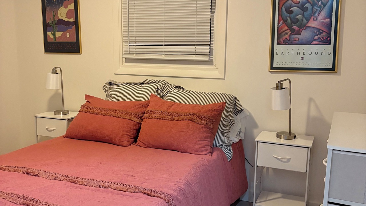 Photo of Bedroom in Homeland Park